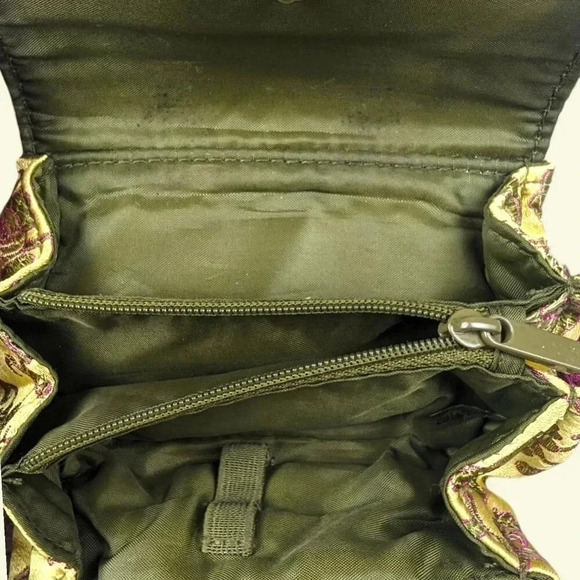 (2/$20) MAC Croc & Floral Lipstick Case - Picture 4 of 7